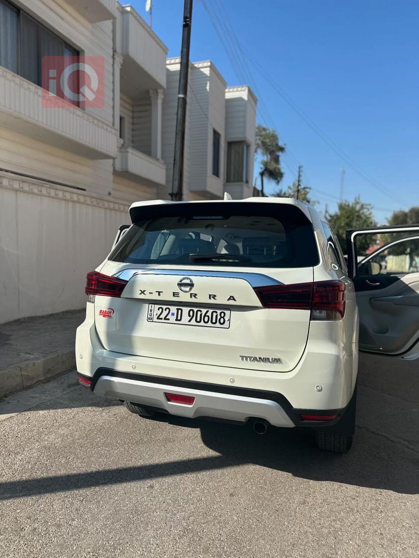 نیسان ئێکستێرا